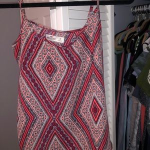 ☆ two hollister tanks ☆